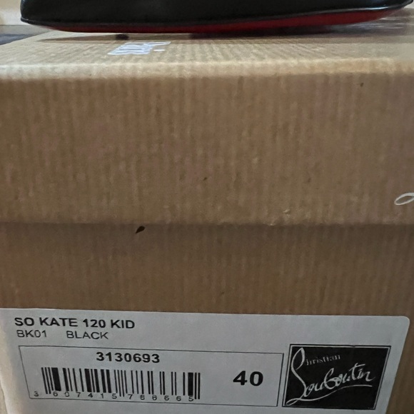 Christian Louboutin So Kate Black Leather Pumps Size 40 - Picture 13 of 14